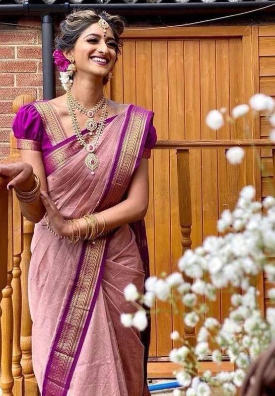 Elegant Lichi Silk Saree with Rich Pallu & Jacquard Weave