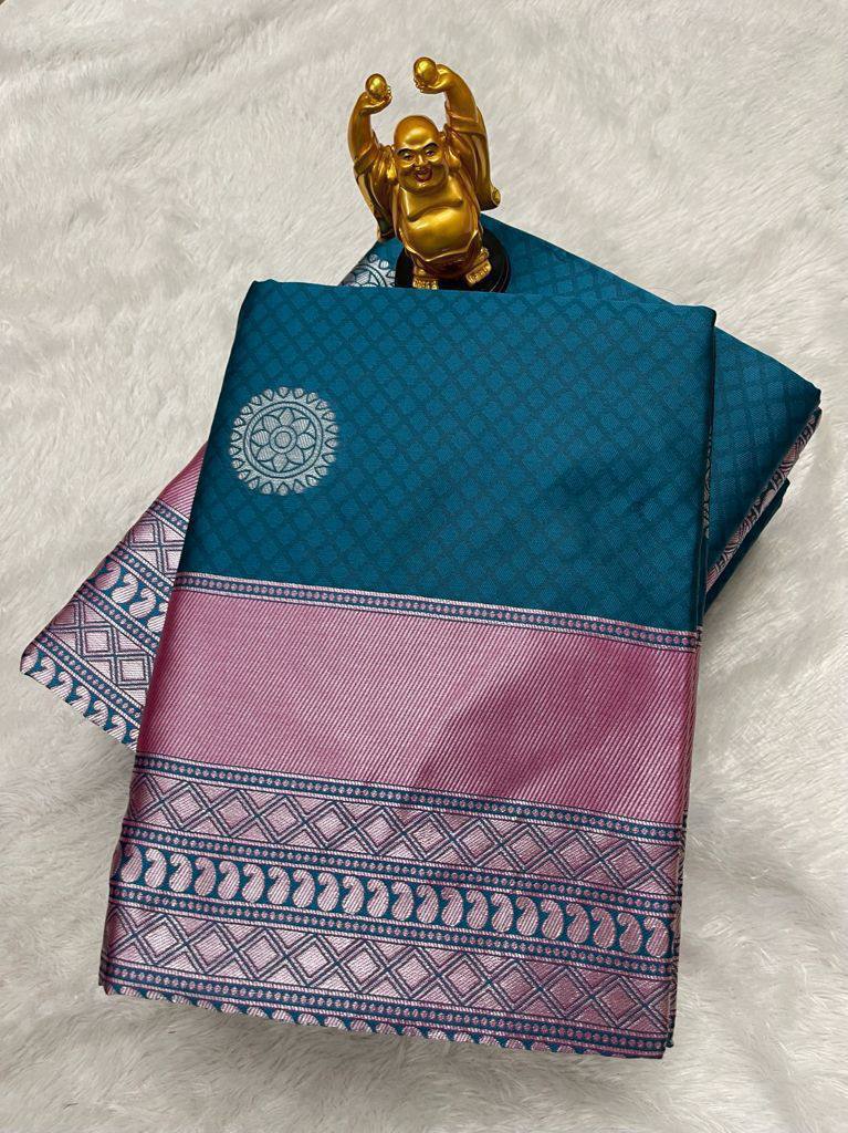 Morpich Colour Banarasi Litchi Silk Saree With Blouse PieceSoft Litchi Silk Lace Border Saree