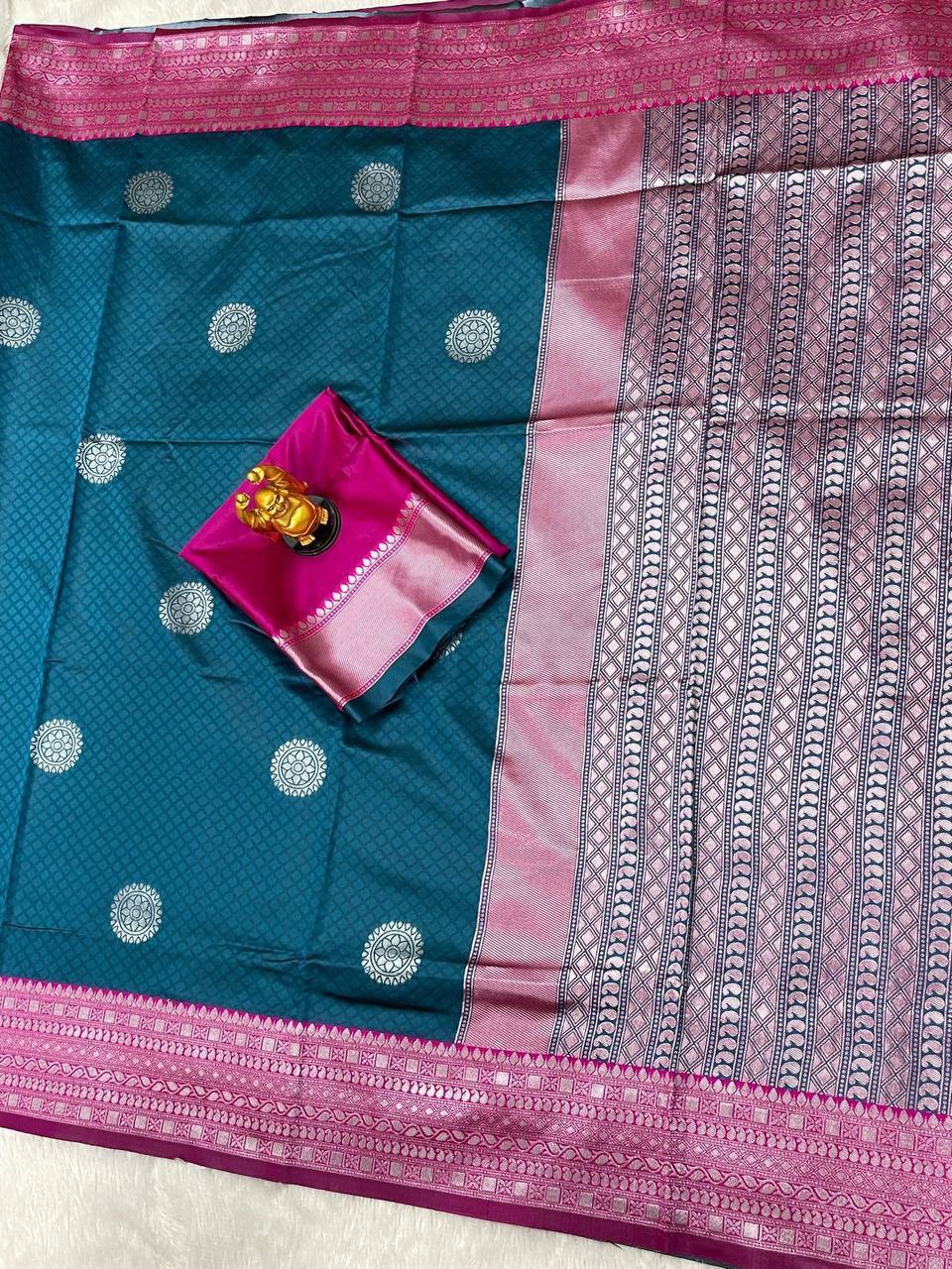 Morpich Colour Banarasi Litchi Silk Saree With Blouse PieceSoft Litchi Silk Lace Border Saree