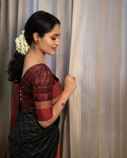 Elegant Soft Lichi Silk Saree with Rich Pallu & Heavy Brocade Blouse