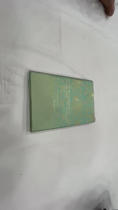 Traditional Kanjivaram Woven Silk Saree With Blouse Piece LIGHT GREEN